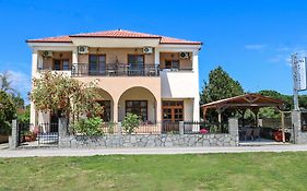 Philoxenia Hotel